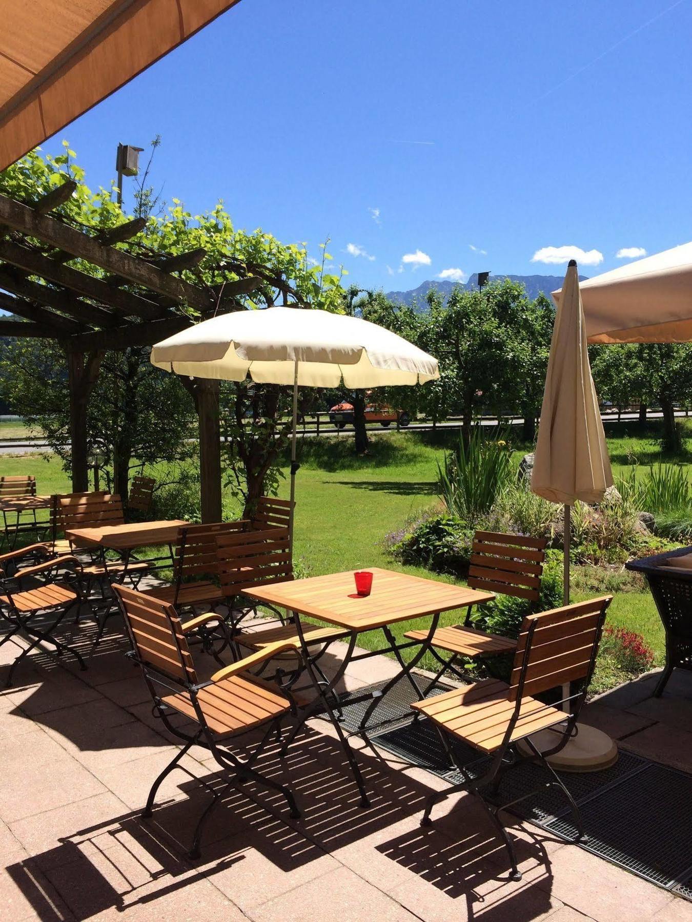 Alpenhof Landhotel Restaurant Oberaudorf Exterior photo